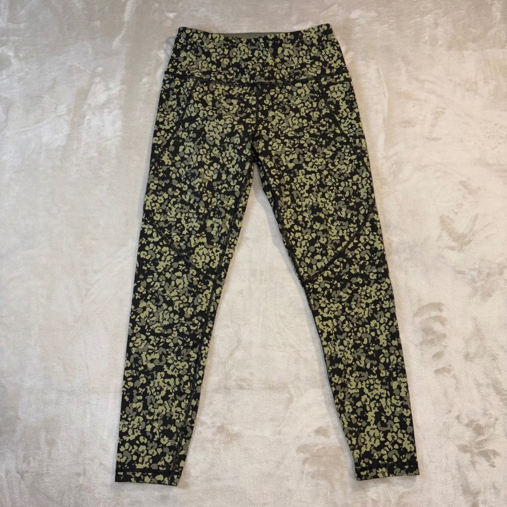 Sweaty Betty Power 7/8 Workout Leggings Olive Green Floral Camo XS 24in Inseam
